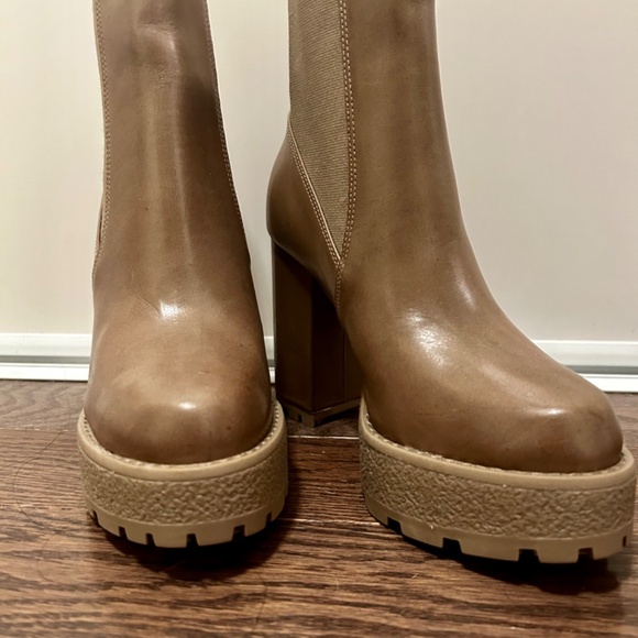 SOLD!!! SCHUTZ Billie Platform Leather Boot (BRAND NEW) - Picture 9 of 9